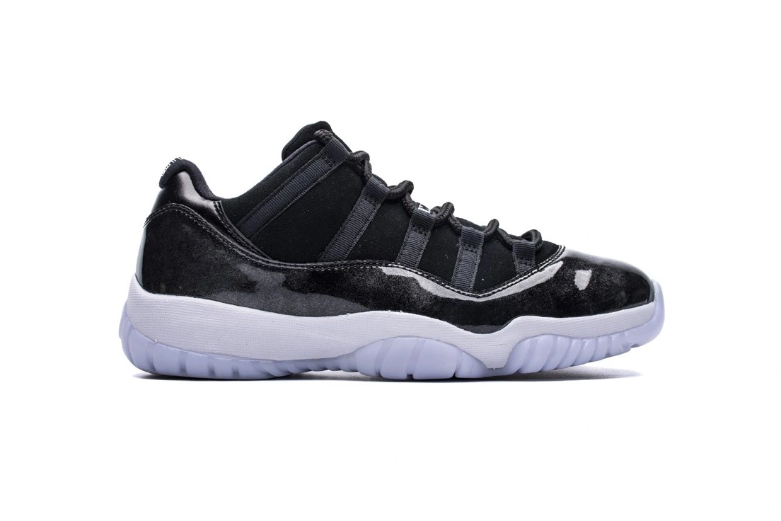 528895-010 Barons Low  Jordan Retro 11 0306